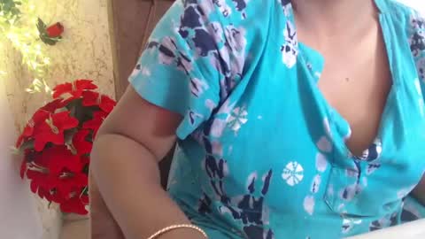 Snapshot of itsmiradesire chatting on May 10, 8:30 am Mira online show from May 10, 8:30 am
