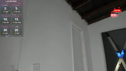 Moon online show from April 8, 7:03 pm