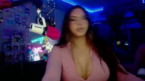 Snapshot of itsnickibabyy chatting on November 7, 2:22 am Nicki Foxx online show from November 7, 2:22 am
