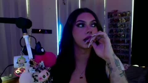 Snapshot of itsnickibabyy chatting on May 15, 12:17 am Nicki Foxx online show from May 15, 12:17 am