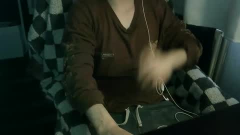 itsnotliam834 online show from April 2, 6:05 pm