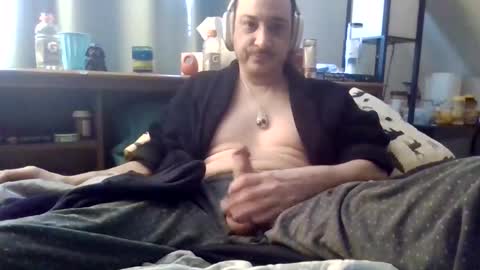 Snapshot of itsshady chatting on February 16, 9:00 pm Shady2no1 online show from February 16, 9:00 pm