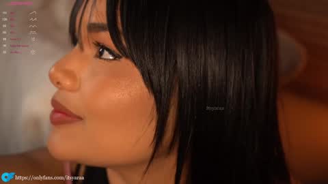 Snapshot of itsyaraa chatting on December 21, 12:42 am SABRINA. online show from December 21, 12:42 am