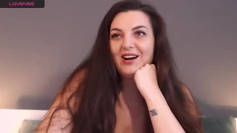 Melissa Khaan online show from February 24, 7:06 am