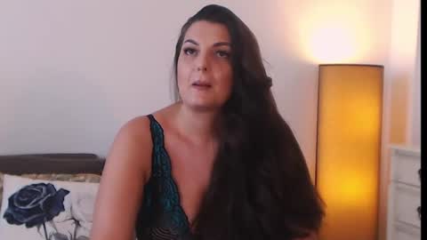 Melissa Khaan online show from July 16, 9:15 am