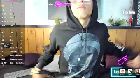 Snapshot of itszairen chatting on March 1, 7:54 am itszairen online show from March 1, 7:54 am