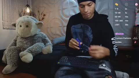 itszairen online show from April 2, 3:59 am