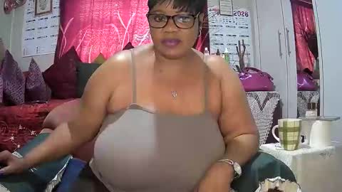 itumeleng74 online show from March 17, 6:50 am