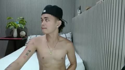 Snapshot of itzme_dex chatting on March 27, 5:12 pm itzme_dex online show from March 27, 5:12 pm