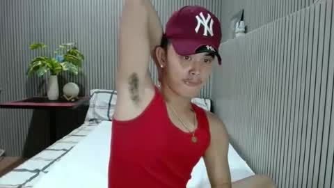 Snapshot of itzme_dex chatting on March 28, 4:17 pm itzme_dex online show from March 28, 4:17 pm