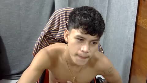 itzme_john online show from April 16, 10:12 pm