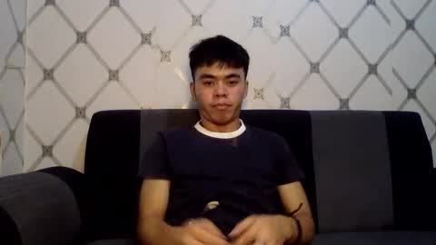 itzme_kint online show from April 28, 2:38 am