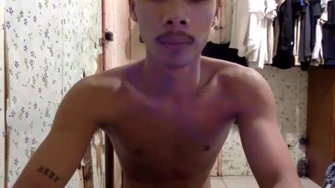 Snapshot of itzme_urboy chatting on May 8, 1:00 am itzme_urboy online show from May 8, 1:00 am