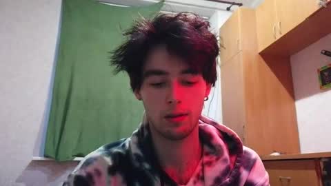 Snapshot of ivan_bybe chatting on April 26, 4:37 pm ivan_bybe online show from April 26, 4:37 pm