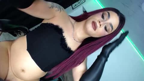 y  online show from January 10, 3:52 am