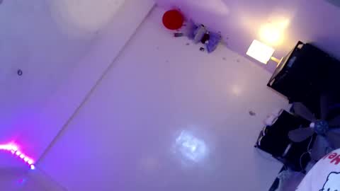 ivanahugecock online show from March 12, 9:48 am