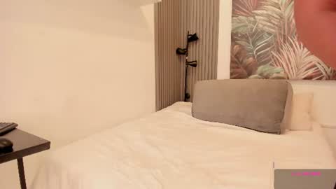 Snapshot of ivania_lua chatting on July 8, 11:37 am ivania_lua online show from July 8, 11:37 am