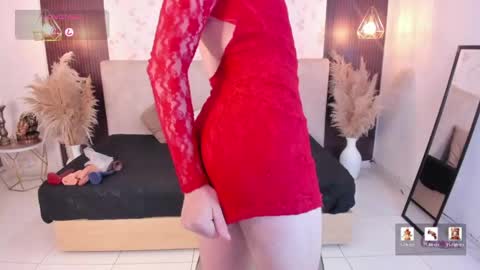 Snapshot of ivannarosse chatting on April 18, 7:29 pm Dylan online show from April 18, 7:29 pm