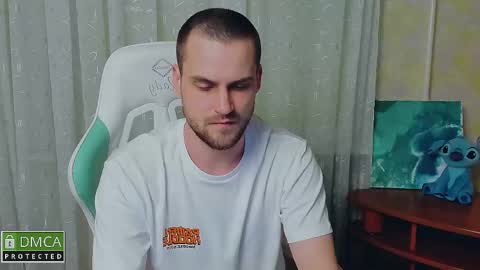 Snapshot of iveran_love1 chatting on June 3, 9:09 pm iveran online show from June 3, 9:09 pm