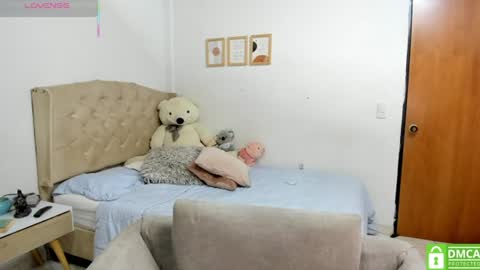 Snapshot of ivet_cute1 chatting on June 28, 2:01 pm ivet online show from June 28, 2:01 pm