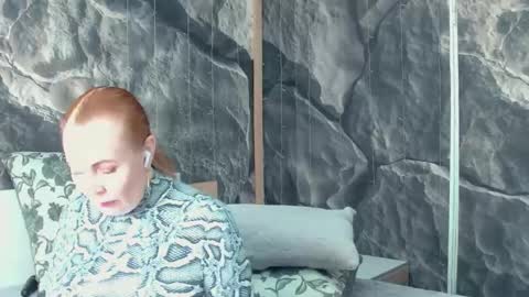 Snapshot of ivettasplash chatting on February 8, 6:17 am IrennaSplash online show from February 8, 6:17 am