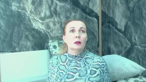 Snapshot of ivettasplash chatting on February 9, 3:21 am IrennaSplash online show from February 9, 3:21 am