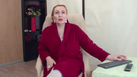 Snapshot of ivettasplash chatting on February 27, 2:33 am IrennaSplash online show from February 27, 2:33 am