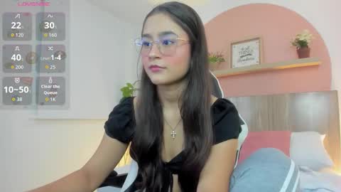 I V E T T E online show from March 25, 8:04 pm