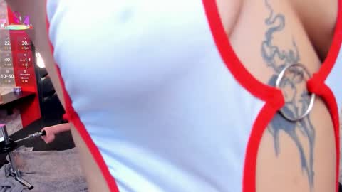 Ivis  online show from February 10, 12:31 pm