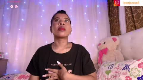  Ivon  Miss Jones  online show from May 13, 3:04 am