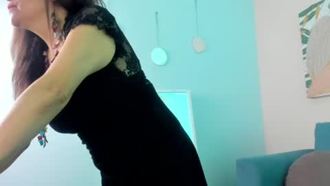 Snapshot of ivonne_4 chatting on June 12, 1:32 pm Ivonne online show from June 12, 1:32 pm