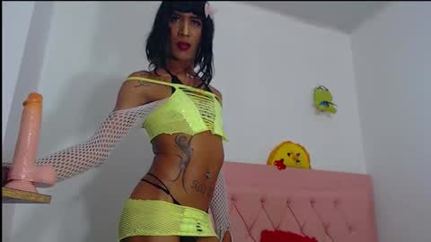 ivonneth online show from March 8, 5:22 am