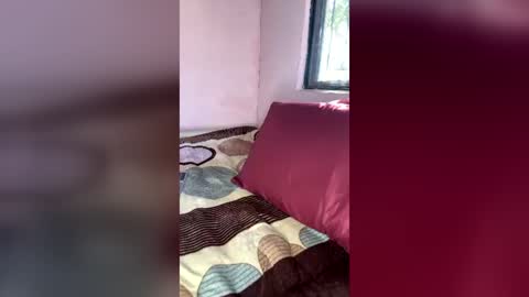 ivony798712 online show from June 11, 9:13 pm