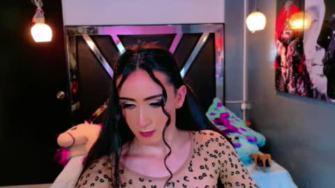 ivony giselle online show from March 8, 2:04 am