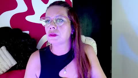 Snapshot of ivory_mistress chatting on May 25, 1:39 pm ivory_mistress online show from May 25, 1:39 pm