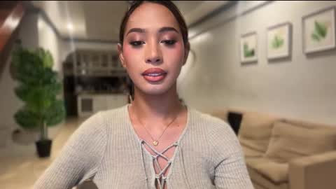 kirstenelsie online show from October 9, 6:22 am