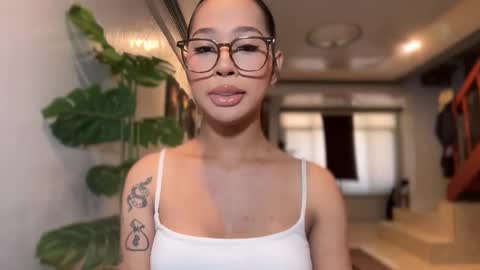 kirstenelsie online show from February 26, 1:04 am