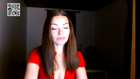 Snapshot of ivorymuse chatting on June 1, 7:59 pm Lana online show from June 1, 7:59 pm