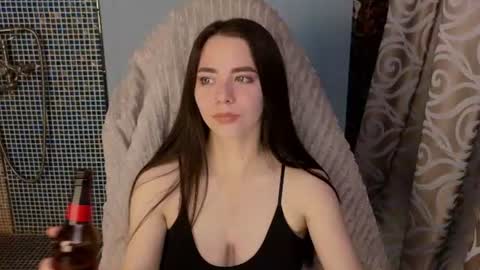 Snapshot of ivorywood_ chatting on July 5, 6:26 pm ivorywood_ online show from July 5, 6:26 pm