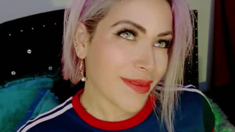 Diana Rojas  online show from March 14, 2:39 am