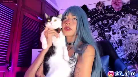 Snapshot of ivy_byte chatting on February 12, 11:55 pm - online show from February 12, 11:55 pm