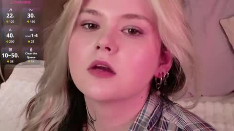Ivy online show from May 1, 2:32 pm