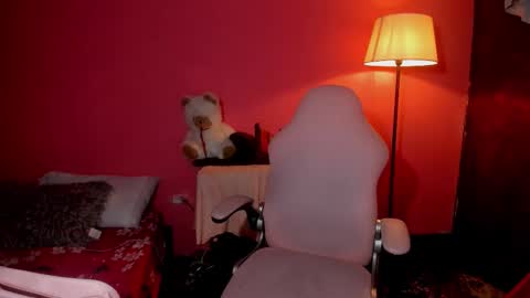 vivian online show from February 21, 8:43 pm