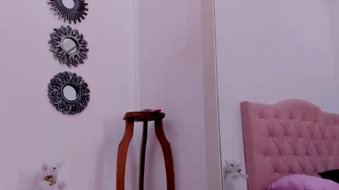 ivy_scorpio online show from February 14, 7:27 am