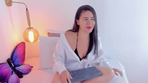 Ivy  online show from February 21, 12:17 pm