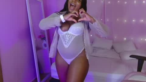 Snapshot of ivybliss8 chatting on May 11, 6:19 am i v y b l i s s online show from May 11, 6:19 am
