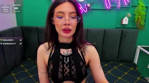 Snapshot of ivydainty chatting on May 26, 1:45 am Ivy online show from May 26, 1:45 am