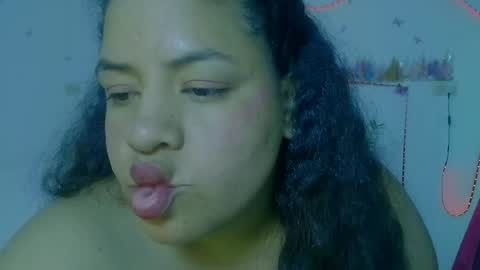 ivydesouza online show from May 15, 11:01 pm