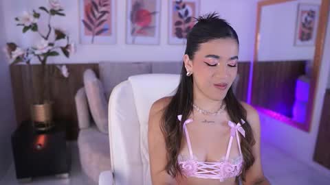 Ivy Grabes online show from March 27, 7:24 pm