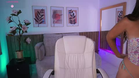 Snapshot of ivygrabes chatting on April 29, 7:09 pm Ivy Grabes online show from April 29, 7:09 pm